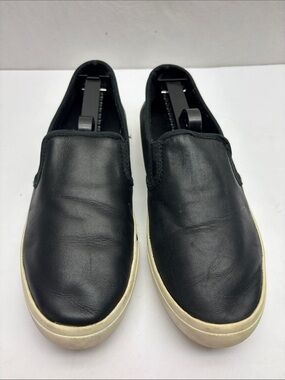 Sorel Black Slip-On Casual Shoes, women’s SZ 9, box 54